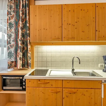 Praktisches Mit Kuechenzeile Apartment